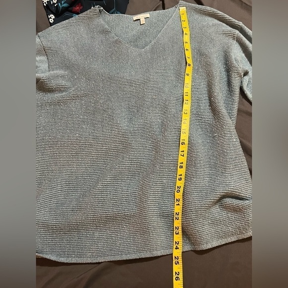 Ella Moss size M Ribbed V-neck sweater - Picture 5 of 6